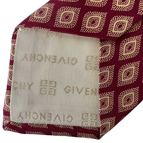 Givenchy Silk Tie Paisley Diamond Made in USA Italian Silk Red Cream EUC - Picture 7 of 7